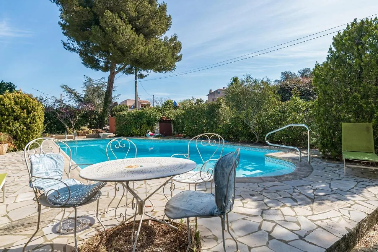 Appartement Studio Bruscia - Welkeys à Six-Fours-les-Plages 0*,