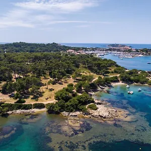 Helios - Ile Des Embiez Hotel