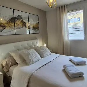 Appartement A 500 Mètres Des Plages Et Du Port Du Brusc, Les Terrasses Des Embiez Avec Piscine Et, Six-Fours-les-Plages